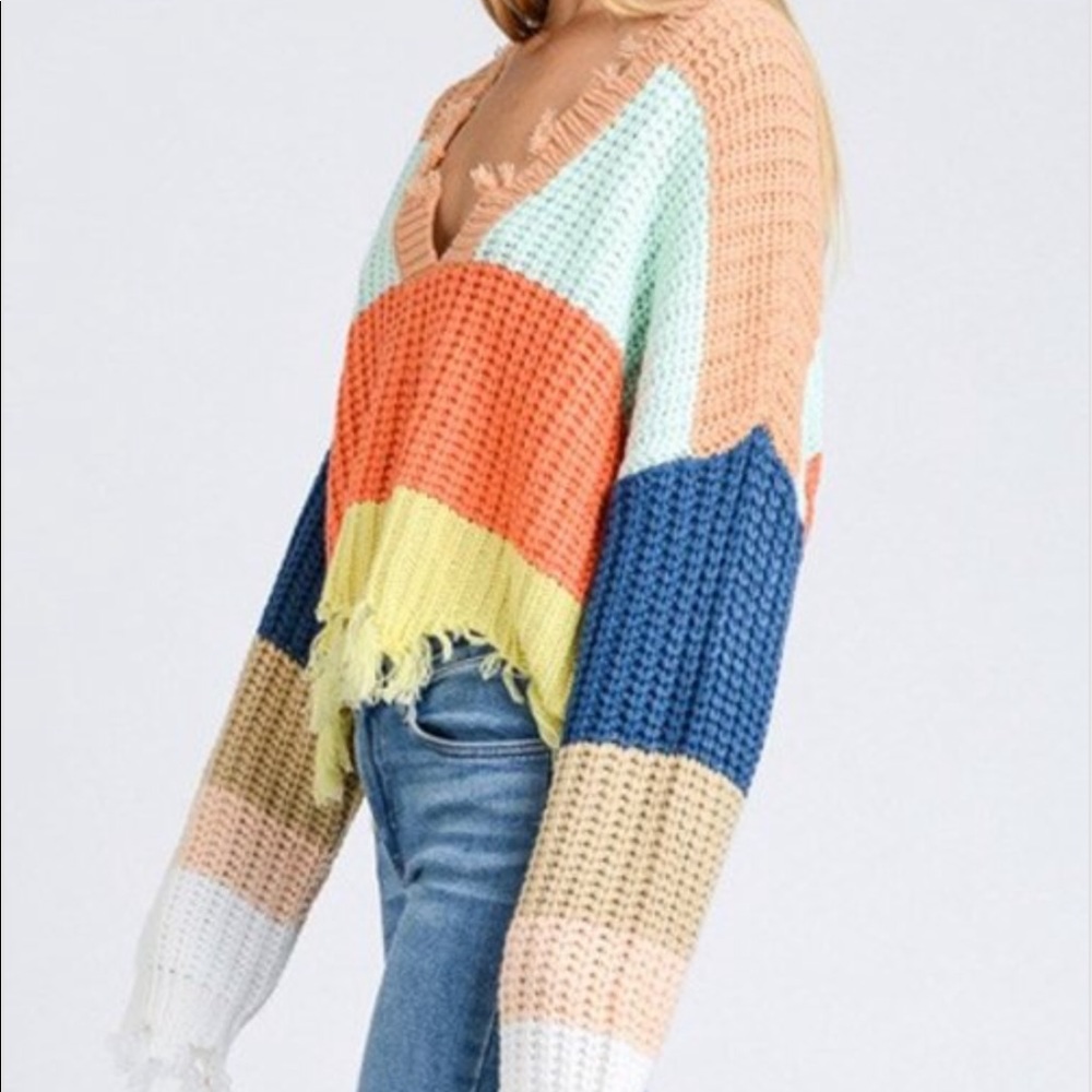 Distressed color block sweater - Picture 3 of 6